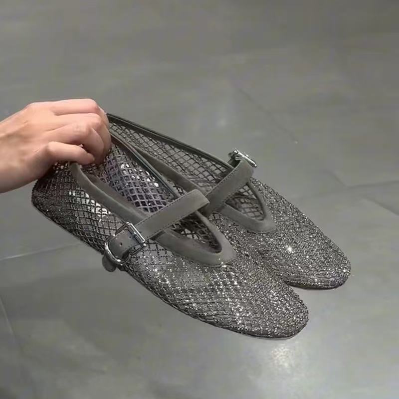 Hollow Rhinestone Baotou Sanda - Sandals 评论和价格